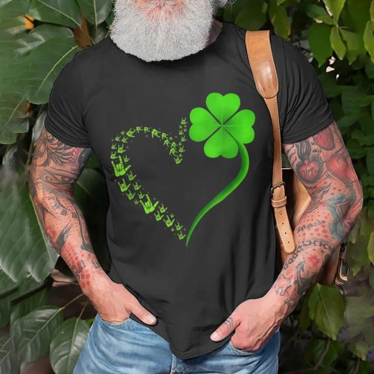 I Love You Hand Sign Language Heart Shamrock St Patricks Day T-Shirt Gifts for Old Men