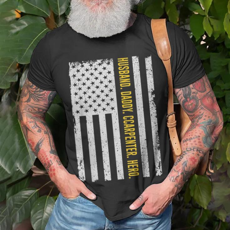 Mens Husband Daddy Carpenter Hero Usa Flag Fathers Day Gifts Unisex T-Shirt Gifts for Old Men