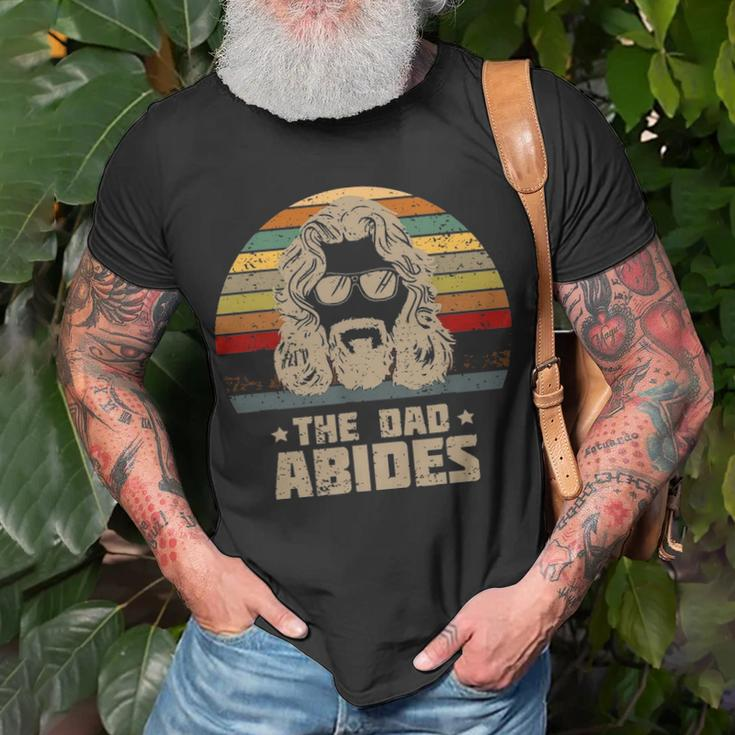 Mens The Dad Abides Retro Fathers Day Unisex T-Shirt Gifts for Old Men