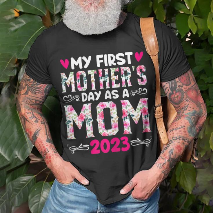My First Mothers Day As A Mom 2023 New Mom Baby Announcement Gift For Womens Unisex T-Shirt Gifts for Old Men