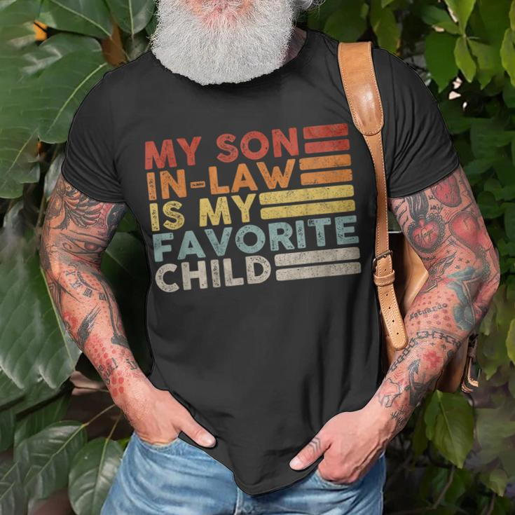 My Son In Law Is My Favorite Child Vintage Family Reunion 80 Unisex T-Shirt Gifts for Old Men