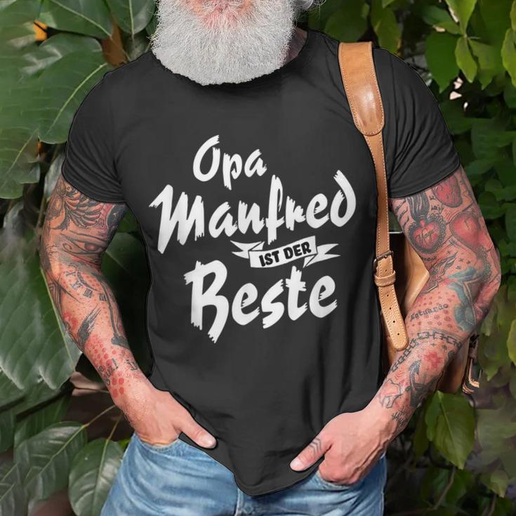 Opa Manfred Ist Der Beste Witziges Geschenk T-Shirt Geschenke für alte Männer