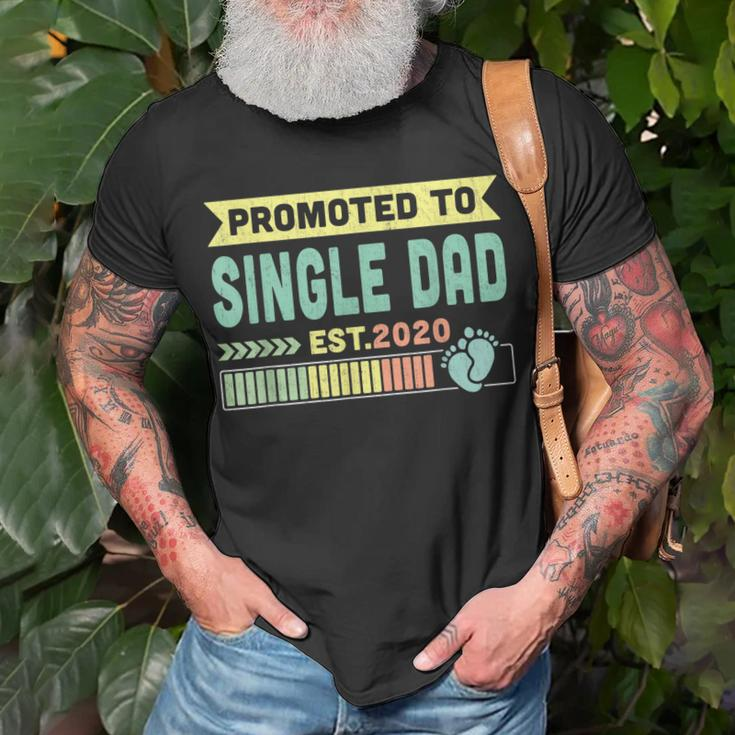 Promoted To Single Dad Est 2020 Vintage Christmas T-Shirt Gifts for Old Men
