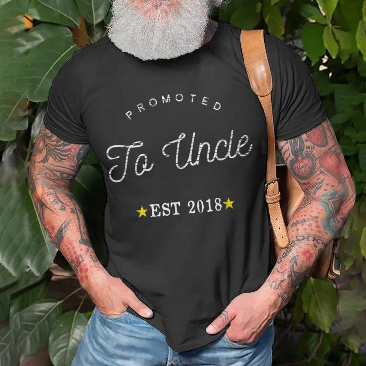 Promoted To Uncle New Baby To Be Expecting Pop Retro Unisex T-Shirt Gifts for Old Men