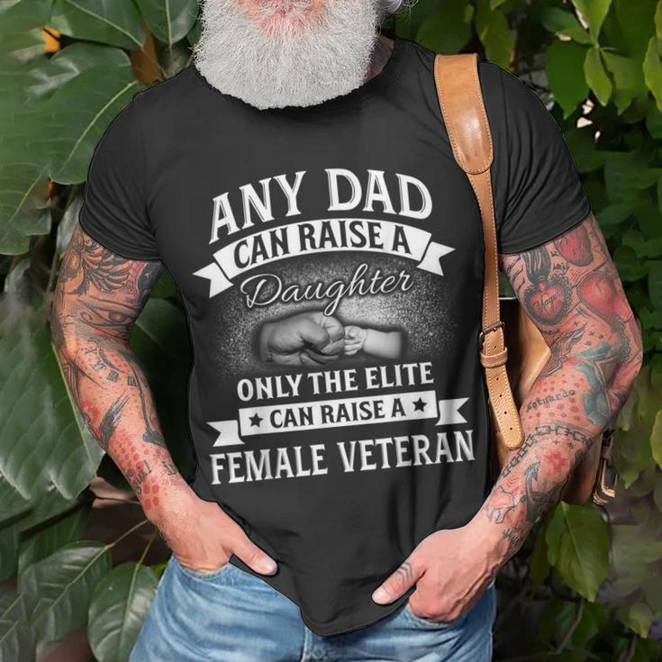 Proud Female Veteran Dad Quote For Military Men T-shirt Gifts for Old Men
