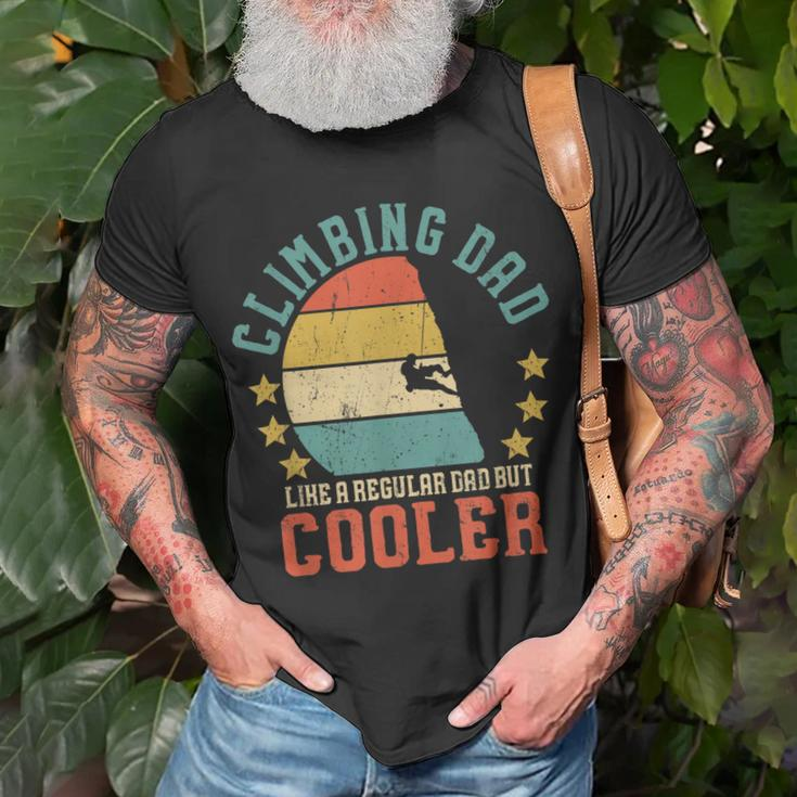 Mens Rock Climbing Dad Vintage Mountain Climber Fathers Day T-Shirt Gifts for Old Men