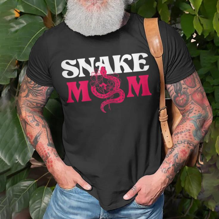 Snake Mom Mother Flowers Rattlesnake Python Cobra Gift Gift For Womens Unisex T-Shirt Gifts for Old Men