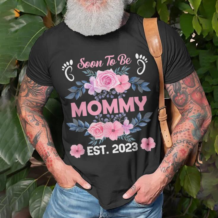 Soon To Be Mommy Est 2023 First Time Mom T-Shirt Gifts for Old Men