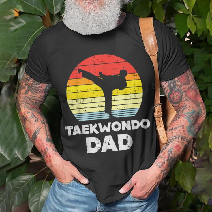 Mens Taekwondo Dad Sunset Retro Korean Martial Arts Men T-Shirt Gifts for Old Men