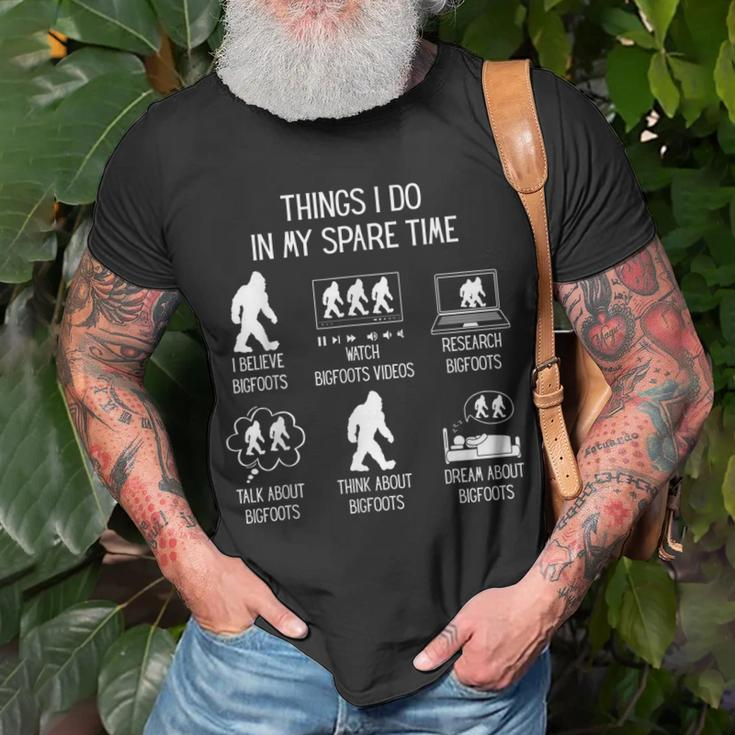 Things I Do In My Spare Time Fun Bigfoot Sasquatch Believer V2 T-Shirt Gifts for Old Men