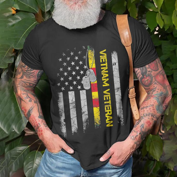 Us Army Vietnam Veteran Usa Flag Veteran Vietnam Army V2 T-Shirt Gifts for Old Men