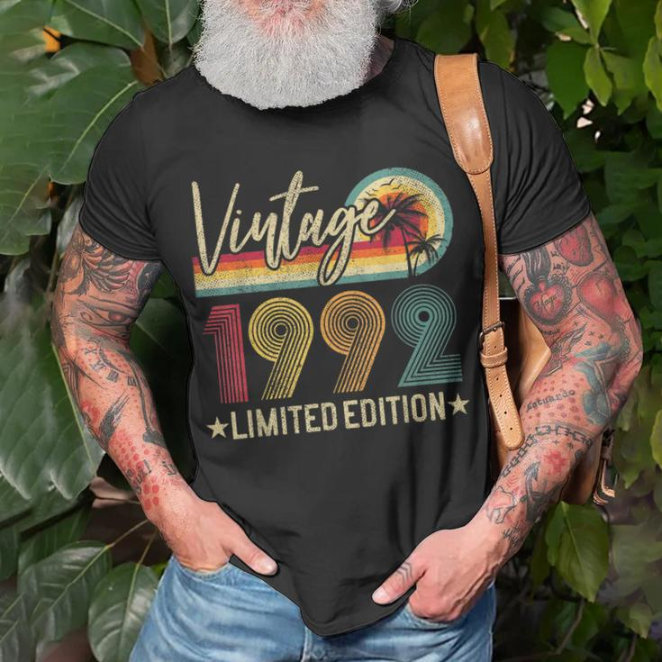Vintage 1992 30Th Birthday Gift 30 Years Old Limited Edition Unisex T-Shirt Gifts for Old Men