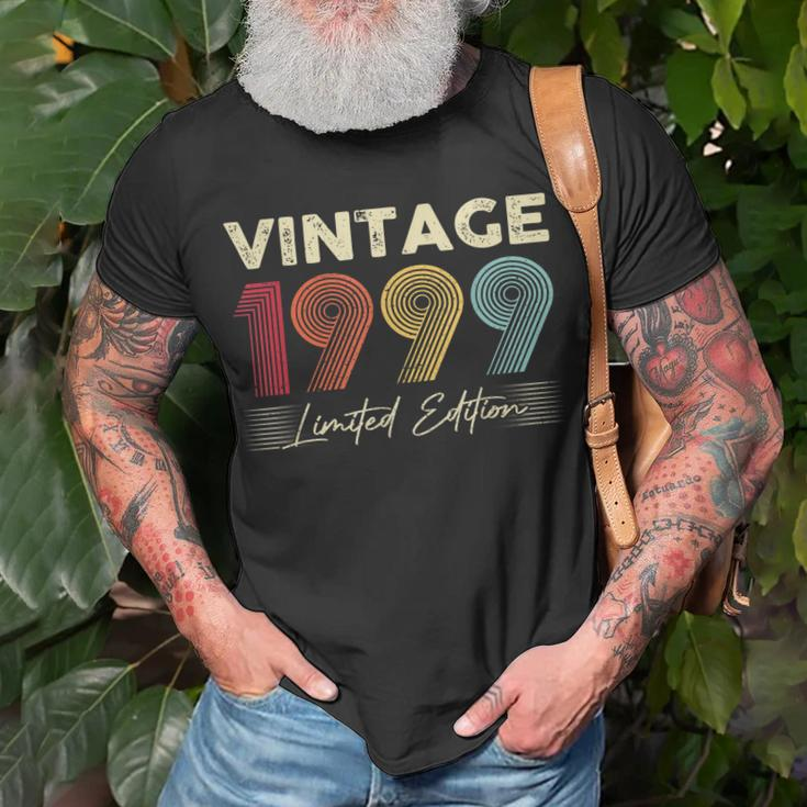 Vintage 1999 Wedding Anniversary Born In 1999 Birthday Party T-Shirt Gifts for Old Men