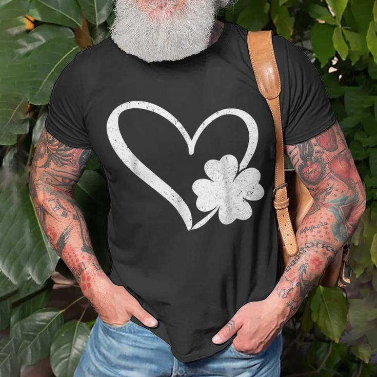 Vintage Happy St Patricks Day Go Lucky Irish Shamrock T-Shirt Gifts for Old Men