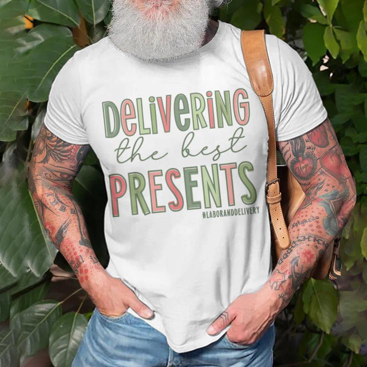 Delivering The Best Presents Xmas Labor And Delivery Nurse T-shirt Gifts for Old Men