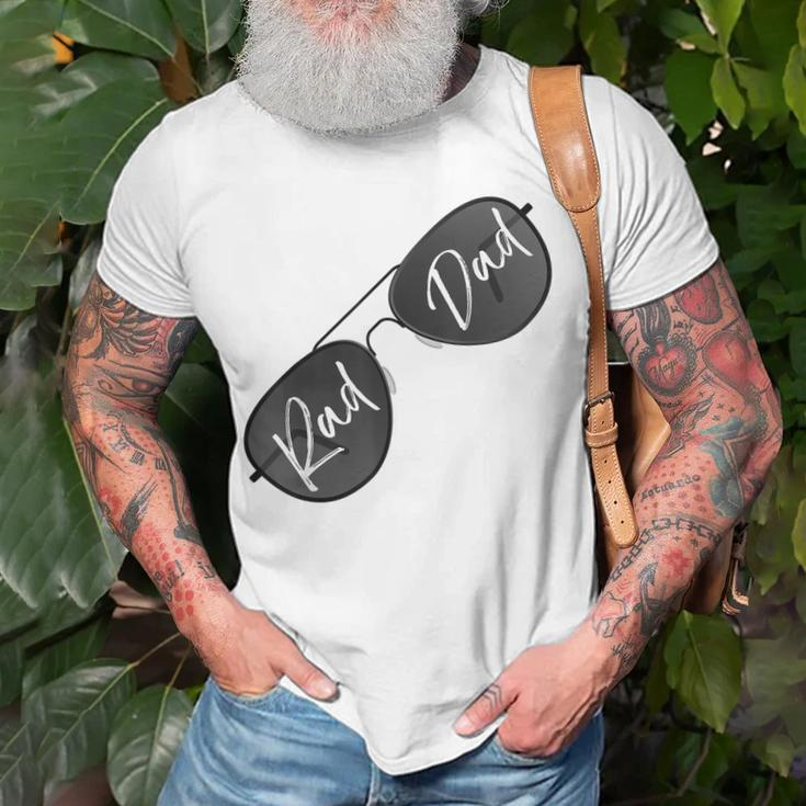 Rad Dad Daddy Grandpa Gift Christmas Fathers Day Best Gift For Mens Unisex T-Shirt Gifts for Old Men