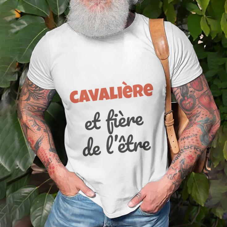 Weißes T-Shirt CAVALIÈRE et fière de l'être für Reitsportfans Geschenke für alte Männer