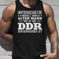 Herren Unterschätze Niemals Einen Alten Mann Aufgewachsen Ddr Tank Top Geschenke für Ihn