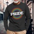 Unisex Schwarzes Langarmshirts, Regenbogen PRIDE Schriftzug, Mode für LGBT+ Geschenke für alte Männer