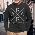 Werdender Papa Est 2023 Stolzer Papa 2023 Long Sleeve T-Shirt Geschenke für alte Männer