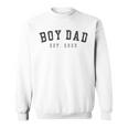 Mens Boy Dad Est 2023 Dad To Be Gifts Fathers Day New Baby Boy Sweatshirt