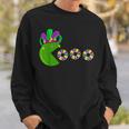 Hat Eating King Cakes Funny Mardi Gras New Orleans Carnival Sweatshirt Gifts for Him
