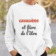 Weißes Sweatshirt CAVALIÈRE et fière de l'être für Reitsportfans Geschenke für Ihn