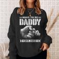 Mens Soon To Be Daddy Est2023 Retro Fathers Day New Dad Sweatshirt Gifts for Her