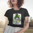 One Lucky Auntie Messy Bun Shamrock St Patricks Day Women T-shirt Gifts for Her