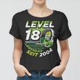 Level 18 Jahre Geburtstags Junge Gamer 2004 Geburtstag V2 Frauen Tshirt