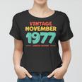 Vintage 1977 November Legend Born In November 1977 Geburtstag Frauen Tshirt