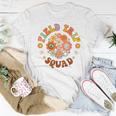 Retro Groovy Field Day Squad School Trip Vibes Teachers Kids Women T-shirt Unique Gifts