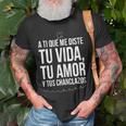 Tu Vida Tu Amor Tus Chanclazos Regalo Para Mama Navidad Gift For Womens Old Men T-shirt Gifts for Old Men