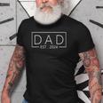 Promoted To Dad 2024 New Dad Fathers Day Baby Daddy Gift Old Men T-shirt