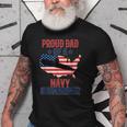 Submariner Submarines Veteran Proud Dad Of A Navy Submariner Gift For Mens Old Men T-shirt