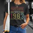40 Year Old Made In 1983 Vintage 40Th Birthday Retro T-shirt Gifts for Her