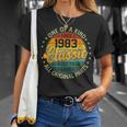 40 Year Old Made In 1983 Vintage 40Th Birthday Retro V2T-shirt Gifts for Her