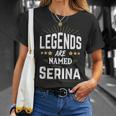 Personalisiertes Legends Are Named T-Shirt – Namensshirt Serina Geschenke für Sie