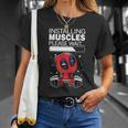 Pooldead Installing Muscles Please Wait T-Shirt Geschenke für Sie