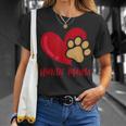 Stolze Hunde-Mama Herz Pfotenabdruck Hundepfote Tierliebe T-Shirt Geschenke für Sie