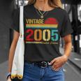 Vintage Born In 2005 Birthday Year Party Wedding Anniversary T-Shirt Gifts for Her