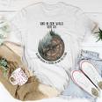 Camping Und In Den Wald Gehe Ich V2 T-Shirt Lustige Geschenke