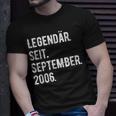 17 Geburtstag Geschenk 17 Jahre Legendär Seit September 200 T-Shirt Geschenke für Ihn