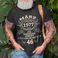 46 Geburtstag Geschenk Mann Mythos Legende März 1977 T-Shirt Geschenke für alte Männer