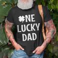 Dad Pregnancy Announcement St Patricks Day T-Shirt Gifts for Old Men