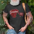 Grandma Bear Buffalo Plaid Weihnachten T-Shirt Geschenke für alte Männer