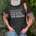 Herren Opa The Man The Myth The Legend Vatertag V4 T-Shirt Geschenke für alte Männer