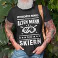 Herren T-Shirt Niemals Einen Alten Mann Auf Skiern Unterschätzen, Skifahrer Motiv Geschenke für alte Männer