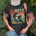 Retro Vintage Daddy Surfer Surfing Dad T-Shirt Gifts for Old Men