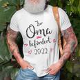 Damen Ich Werde Oma 2022 Loading Schwangerschaft Verkündung T-Shirt Geschenke für alte Männer
